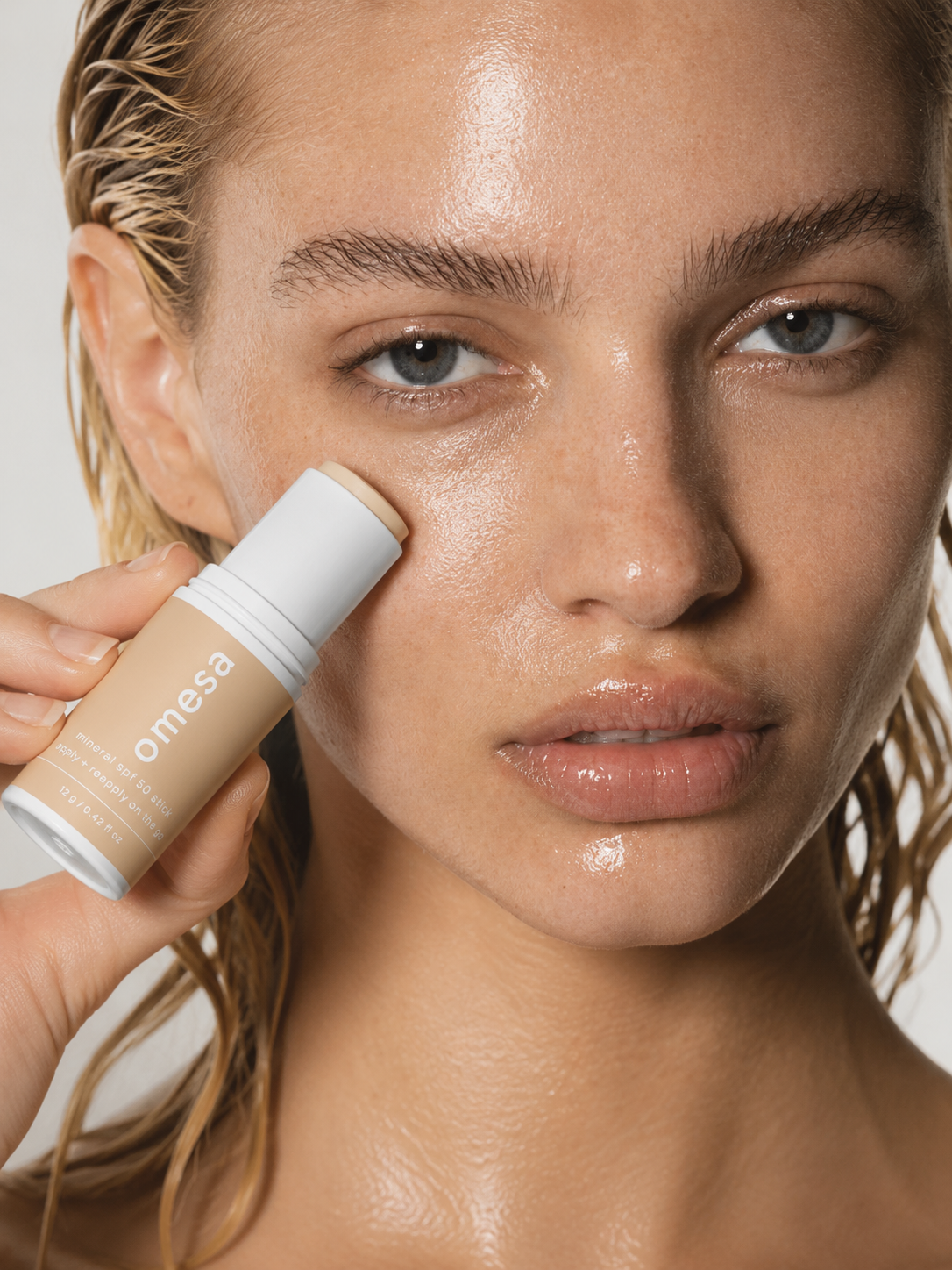 OMESA Mineralischer Sonnenstick SPF 50 für die tägliche Gesichtspflege